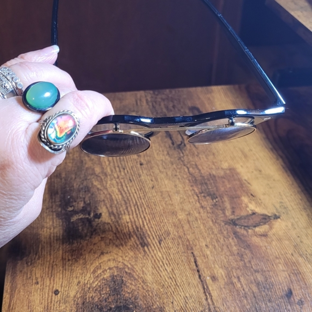 Steampunk Sunglass Goggles with Gold Trim for Men & Women - Picture 11 of 11